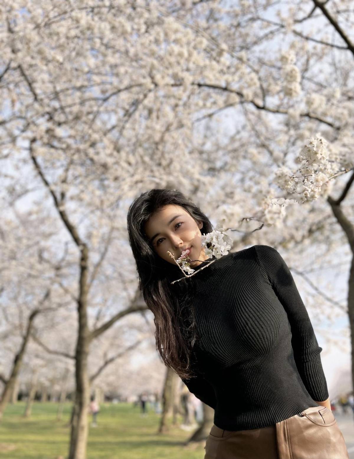 原创张曼源近况27岁身材傲人体重150斤晒自拍照中国版卡戴珊