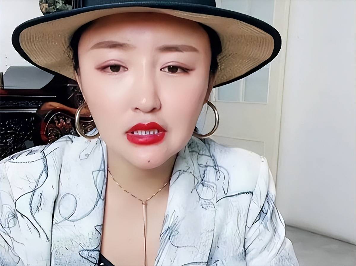 娇娇再度谈前夫,两人矛盾似再升级,网友:她的大胆让人佩服_赵本山