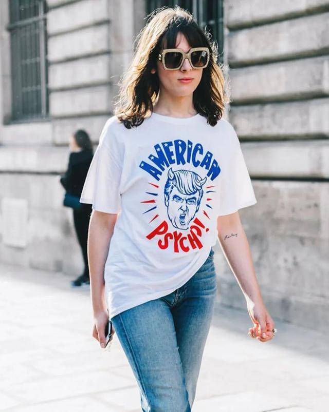 黑色人人都有的T,还可以怎么不一样?