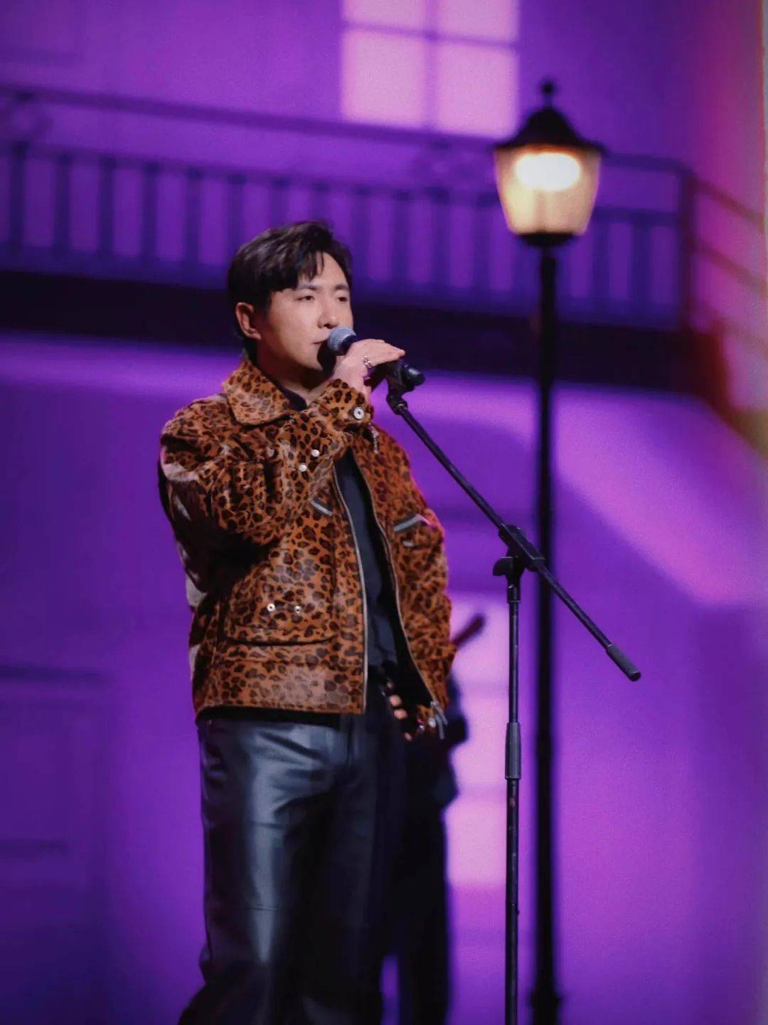 今日青年·黄光辰:钢铁旧城,后朋克涅盘|aw22 cfw