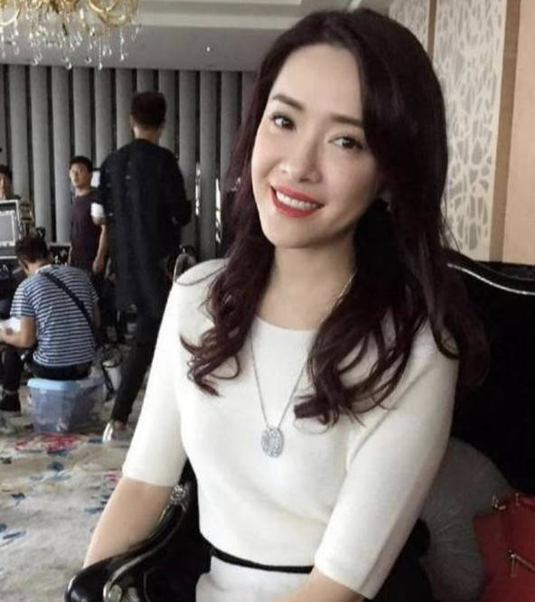 下巴TVB钟爱长脸女星？有人端庄大气，有人造型拉胯变“苦瓜脸”！