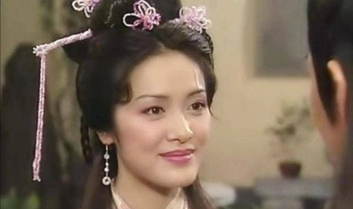 下巴TVB钟爱长脸女星？有人端庄大气，有人造型拉胯变“苦瓜脸”！