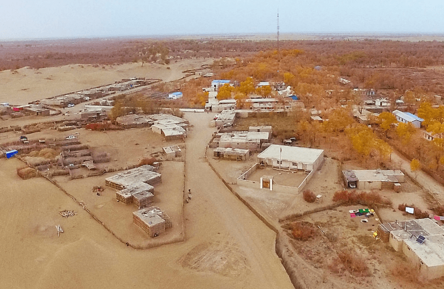 中国有个与世隔绝的村庄，政府花了30年才找到它，当地人深处沙漠不愿离开