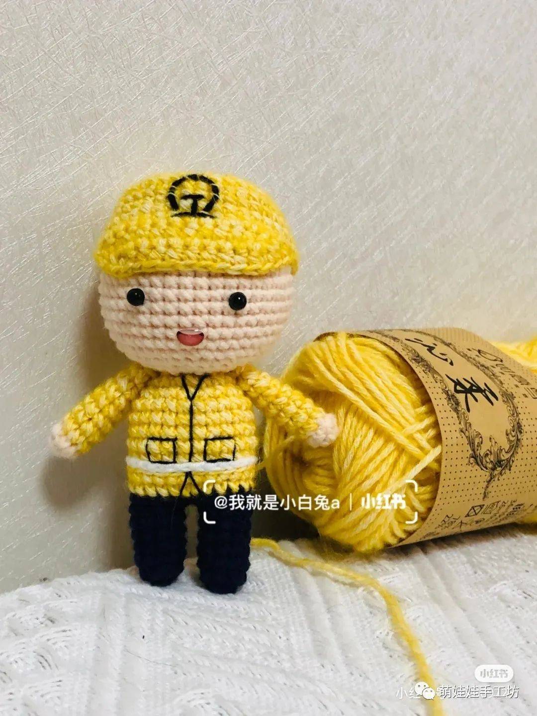 创意手工带安全帽的铁路工人小哥哥和乘务员小姐姐