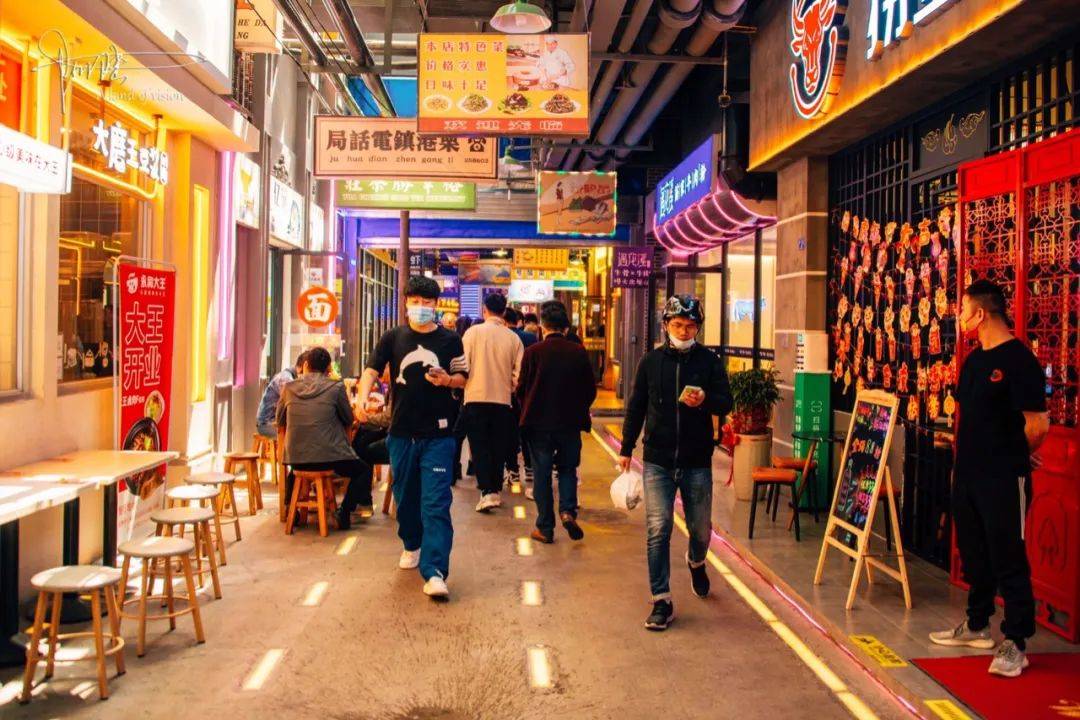 杭州地下美食街图片
