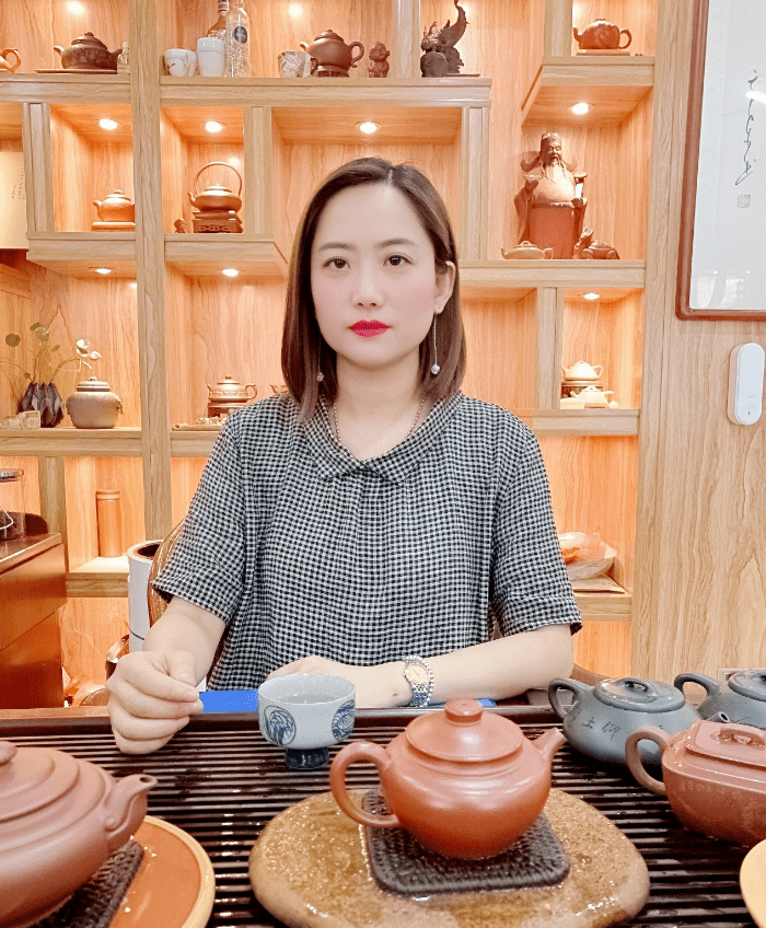 乔掌柜紫砂宜兴:方小龙高徒——助工【陆琴】,原矿全手工紫砂壶_作品