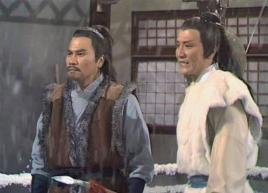 第一次出场的丘处机,路过牛家村时,一言不合便和杨铁心,郭啸天二人打