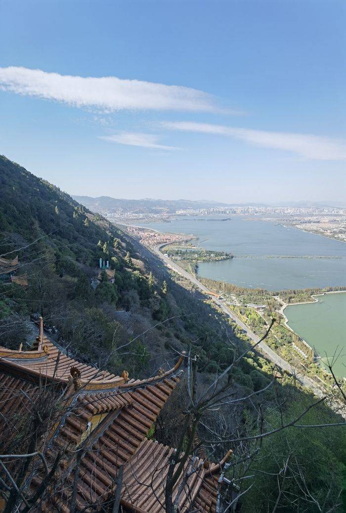 细品昆明9滇池湖卧睡美人西山陡崖屹龙门