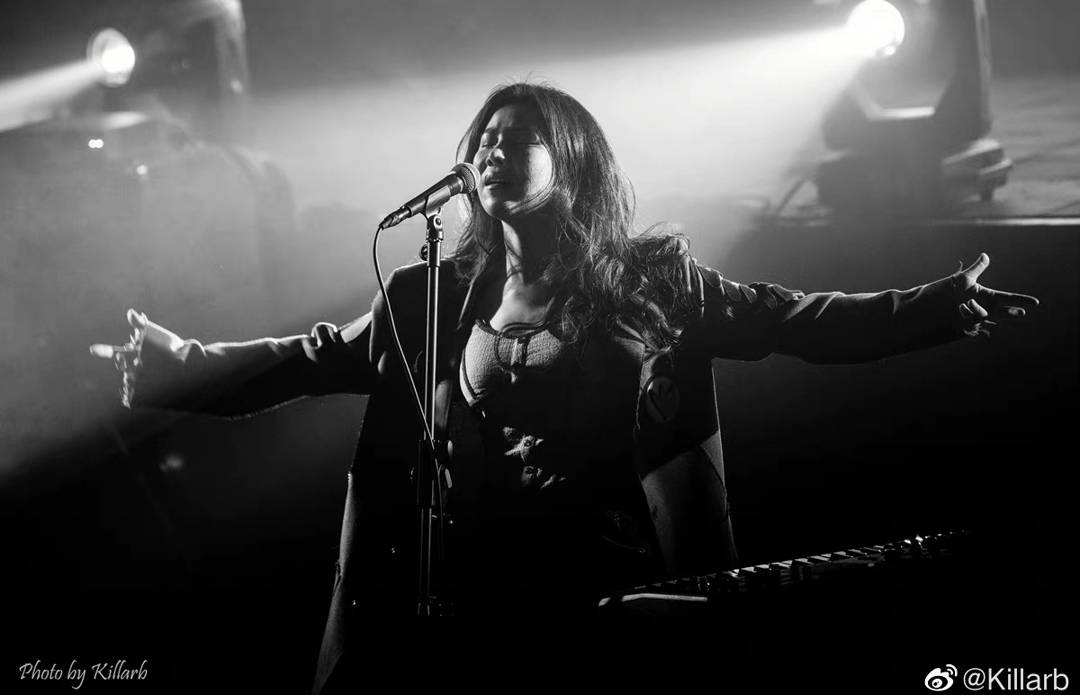 张溪格北京站演唱会完美落幕 ,打造星空浪漫视听盛宴