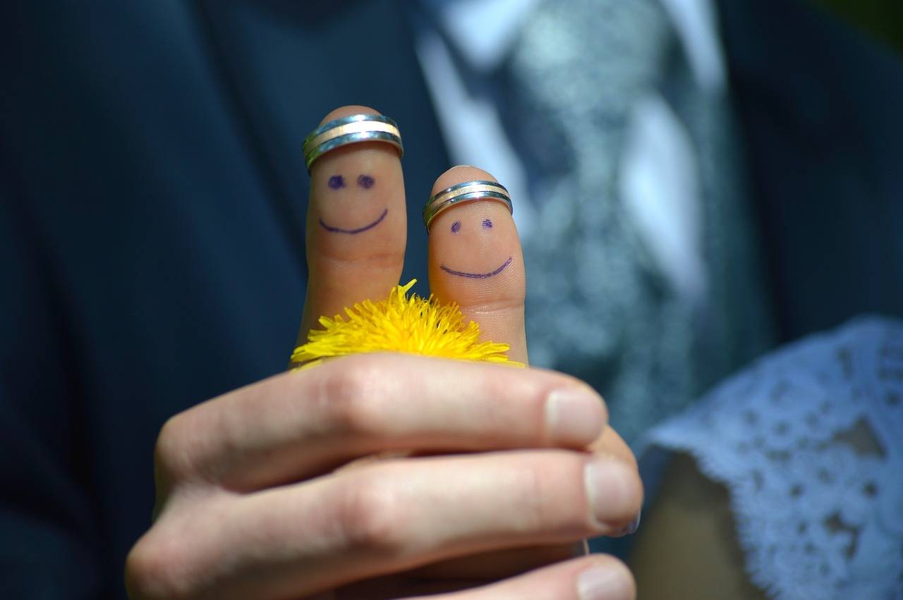 下面的事,男人为你做的次数越多,越是真心爱你_爱情_向小菲_感情