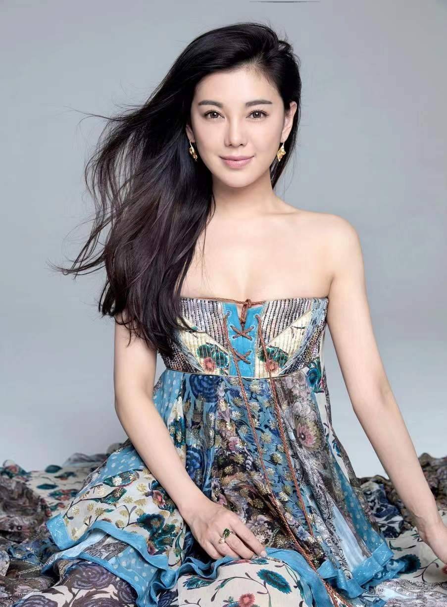 35岁赵文琪回归,在《刿心剑》中饰演小慧,因《爱情公寓》大红_秦羽墨