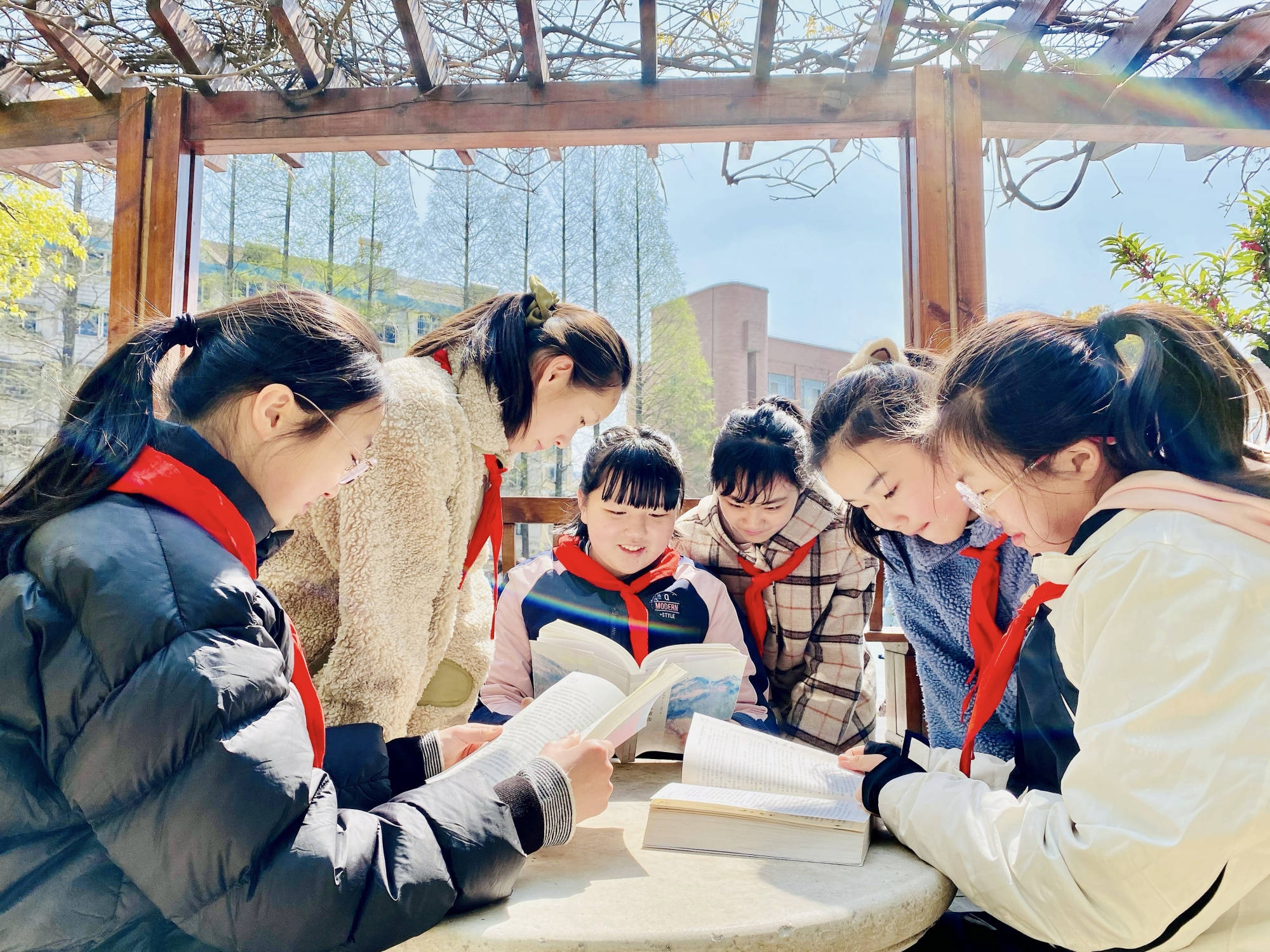 ( 谢峰 刘倩 梅永生)继荣获江苏省"新时代好少年",镇江市"优秀少先