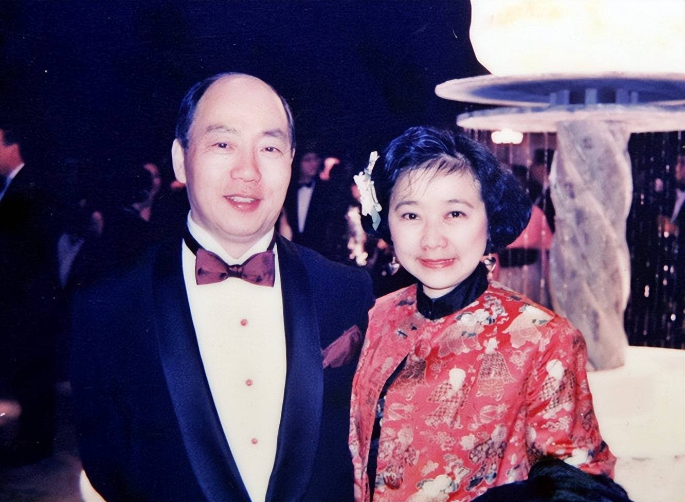 龚如心去世15年千亿遗产未解冻弟弟争产多年无果欠下半亿律师费