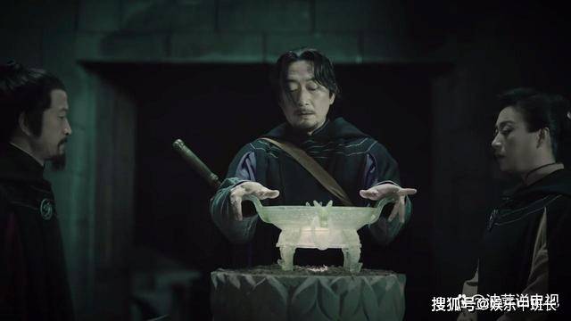 因司藤那句"做自己"而发疯的白英,从没将她当作个体_邵琰宽_丘山_贾三