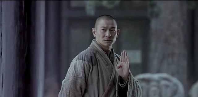 同是演古装剧和尚:刘德华真实,洪金宝奇葩,张卫健衣上绣菊花
