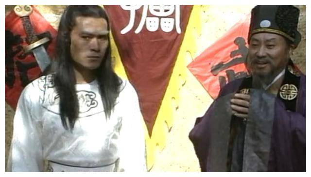 论辈分沈仲元是徐良的三师叔,他与云中鹤魏真,白面判官柳青是亲师兄弟