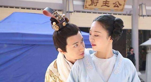 少年登基在位仅一年半就被杀却成为史上最荒淫变态乱伦的皇帝