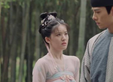 得知魏叔玉嫌弃李乐嫣,李乐嫣心碎后,皓都并不嫌弃从烟花之地回来的李