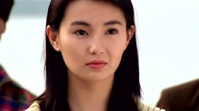 原创张曼玉被男友骗3000万不屑嫁豪门穿地摊货当了10年摇滚主唱