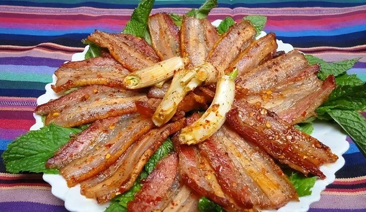 原创云南丽江最有名的八大特色美食最后一道被外地人当做美食