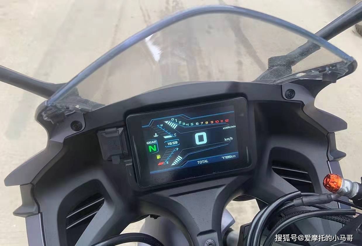 没有什么致命的问题,再加上价格比较便宜,而且钱江的售后也还不错,算