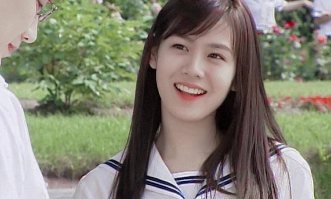 孙艺珍是通过自我挖掘演技天赋,然后考取首尔大学电影系才步入演艺圈