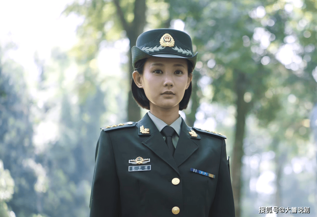 《特战荣耀》艾千雪和燕破岳不为人知的秘密,让他们惺惺相惜_炊事班