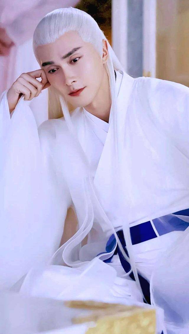 高伟光从"选择角色"的不由自主,到"东华帝君"的非你莫属_方方面面