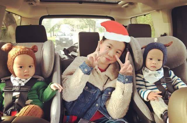 2017年,张雅蓓生下了一对可爱的双胞胎儿子.