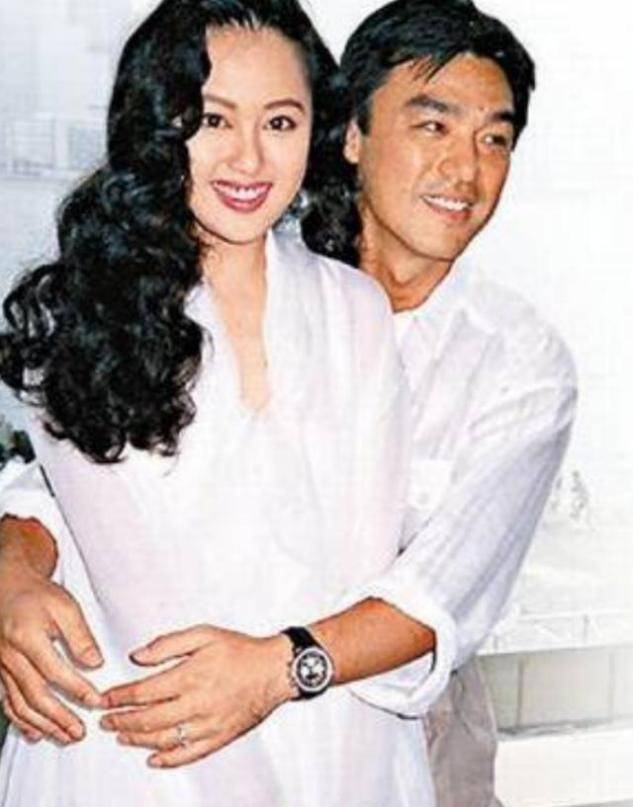 钟镇涛前妻离婚后还不让他安心女儿只认后妈跟亲妈撕破脸