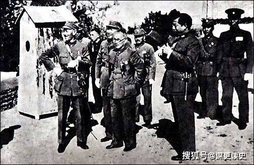 张学良曾指挥30万东北军，为何被囚禁54年却没有一个人来救援？_