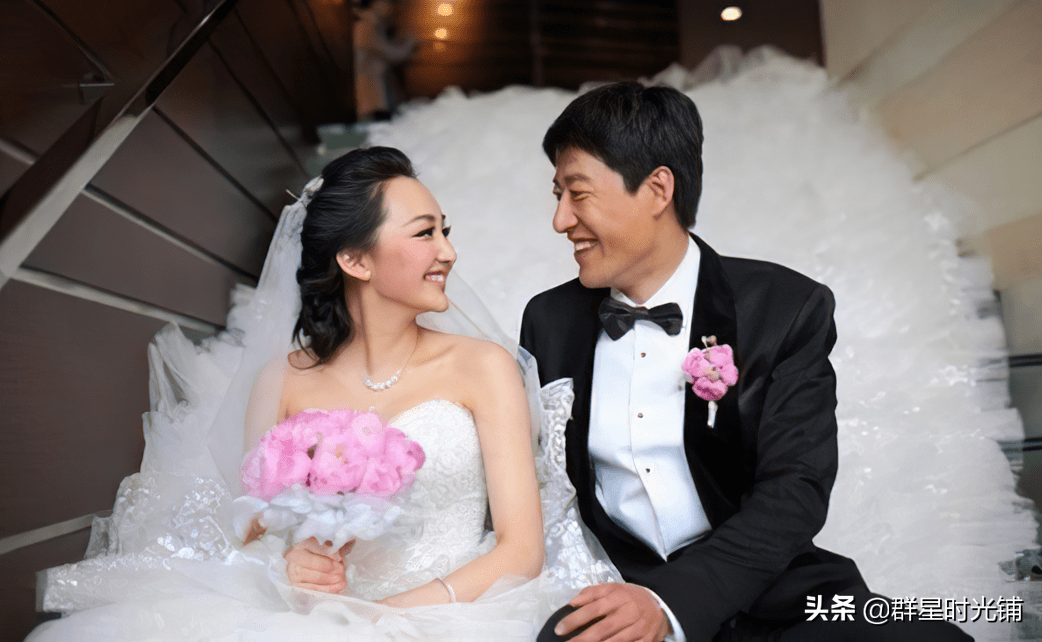 演员辛月:老公于震不是"家暴男",我是三个孩子的幸福妈妈_方柏霓_婚姻