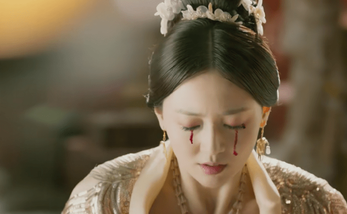 而将素锦交给天族的人来处置,其实天族已经在顾念素锦族曾经的功勋,对