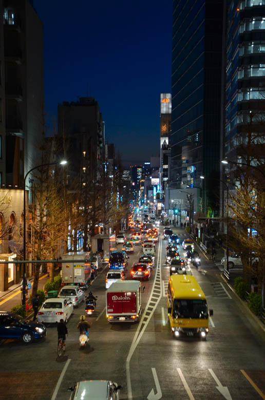 日本风情街：工薪阶层下班都去玩的地方，日本人释放压力有妙招