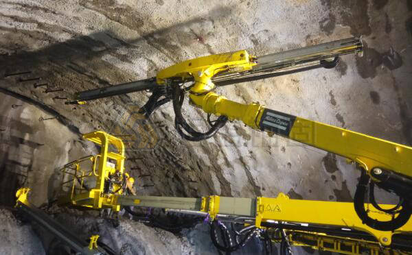 隧洞破碎岩石怎么支护自钻式中空注浆锚杆支护优势