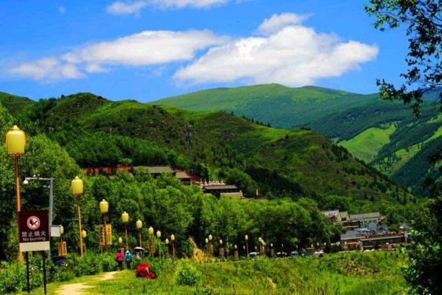 英国游客攀登忻州五台山后的感受门票上百元感觉很疑惑