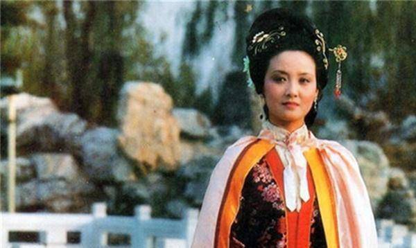 原创外国美人薛宝琴在红楼梦中充当了什么角色她的意义何在