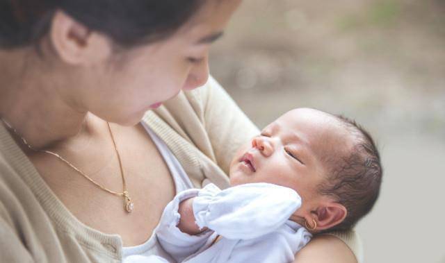林依晨带娃熬夜追剧时间变熬夜哄娃哄娃睡觉为啥这么难