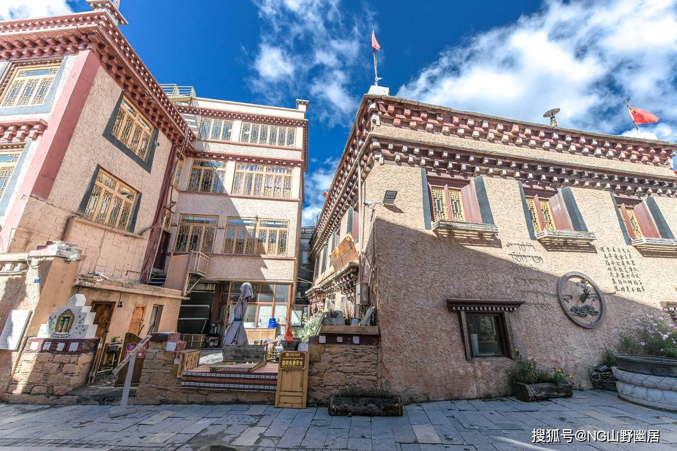 元代重要的茶马互市重镇,户籍人口仅220人_理塘县_仁康_县城
