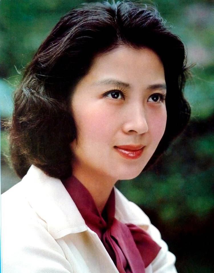 她被称作"上影一枝花,与老公恩爱多年无绯闻,今66岁生活美满_吴海燕