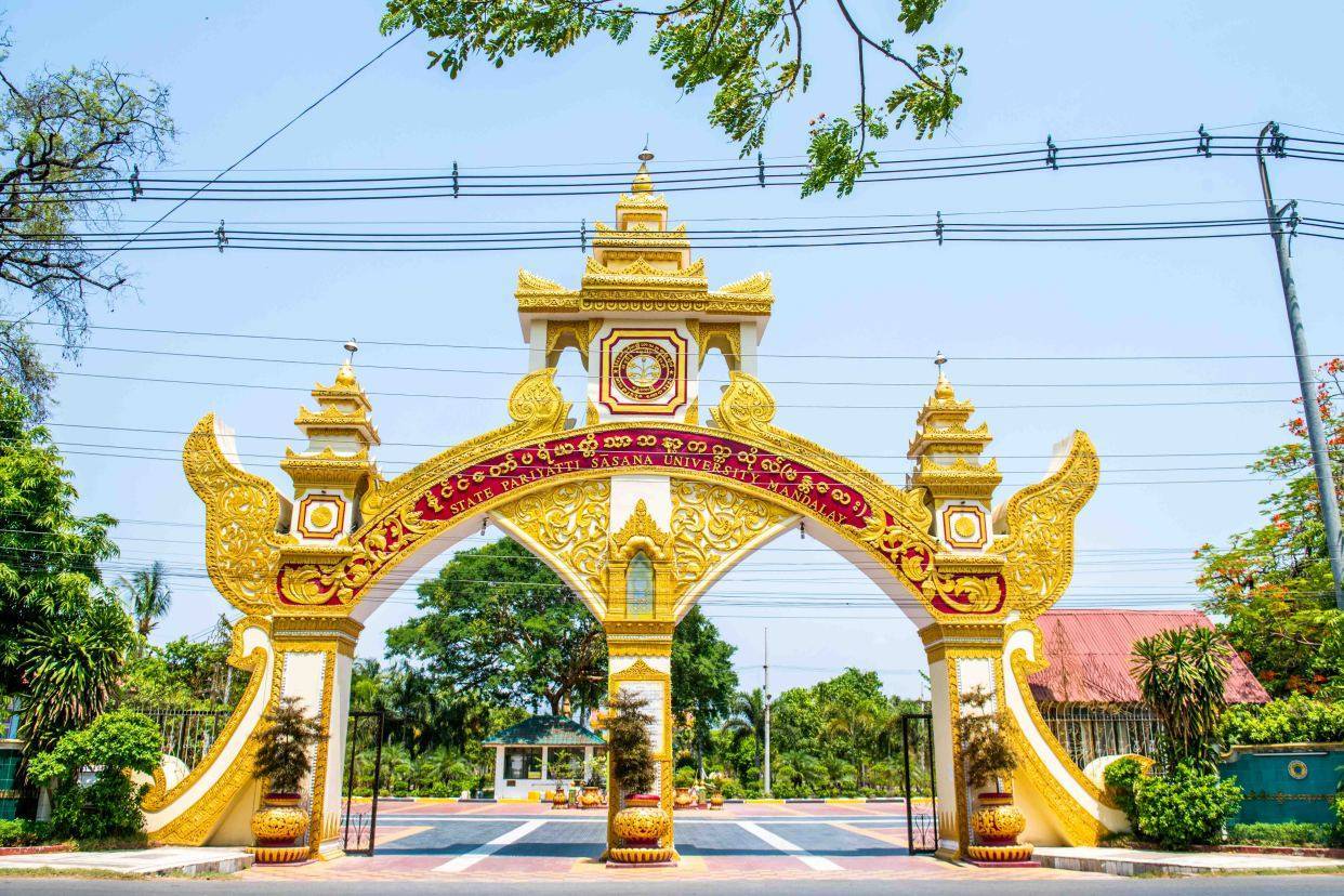 缅甸超有特色的寺庙，由全柚木建造，却比黄金还值钱，你知为何吗
