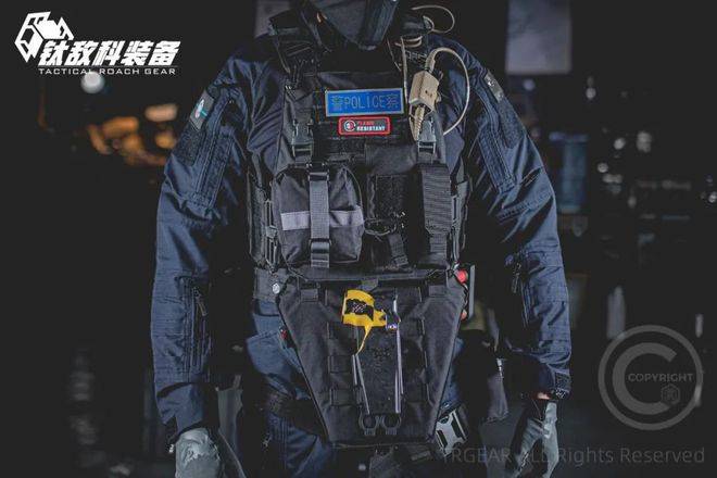 蓝剑突击队羊城突击队特警标配的国产战术背心再次迎来升级3级以上