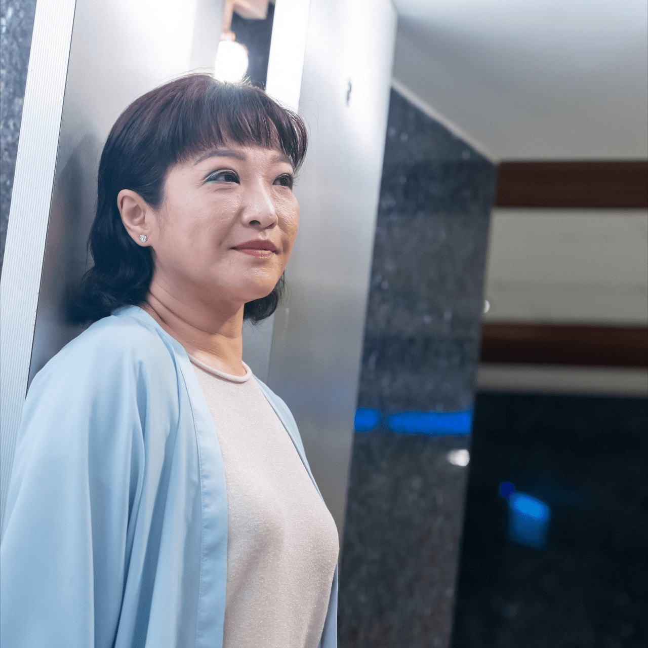 她主演过《我和春天有个约会》 《南海十三郎》 《丽花皇宫》等剧.