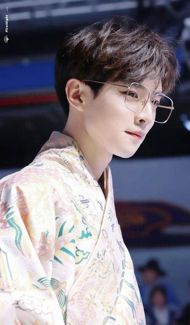 原创妖扬不愧是古风圈一体机穿上汉服后温润如玉太迷人