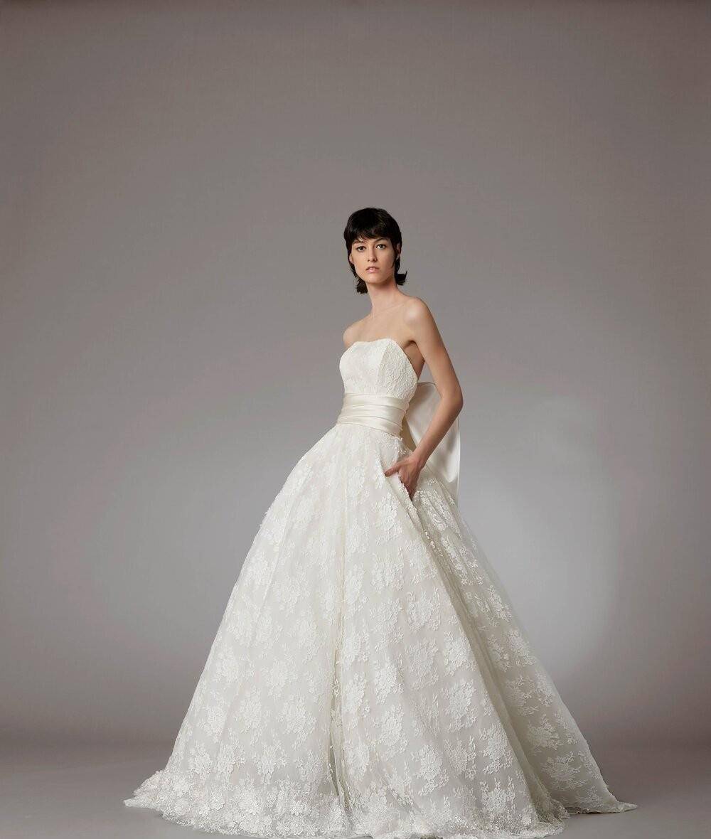 antonioriva2022婚纱礼服