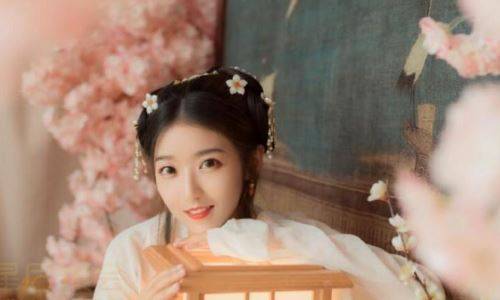 网红达人红格格个人资料真名叫什么她是怎么火起来的