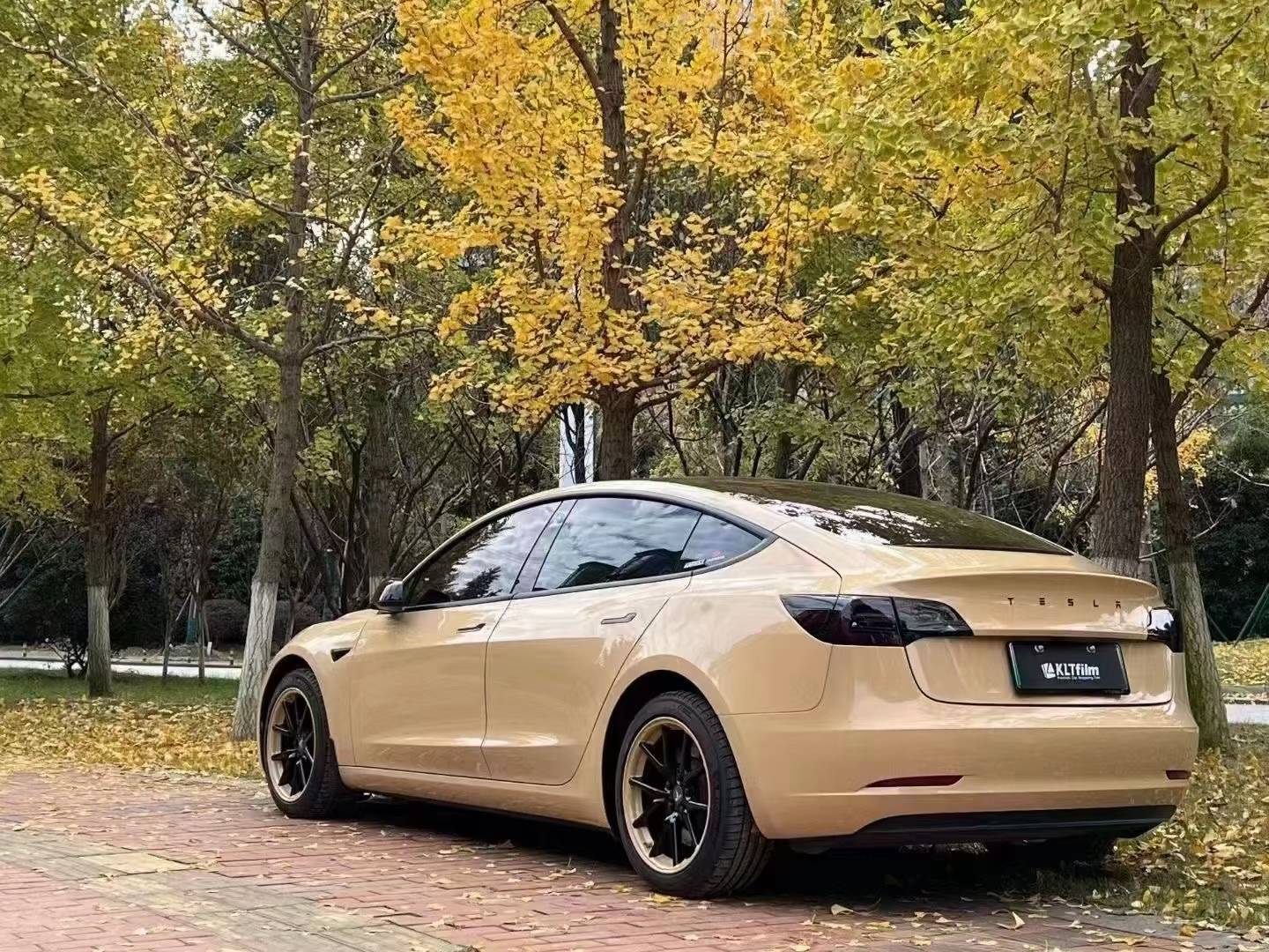 特斯拉汽车skto改色膜沙漠黄