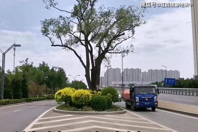 太原最幸运的“钉子户”：将道路劈开，屹立马路中央，却备受爱护