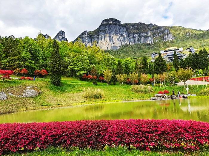 春日驾比亚迪汉ev系列新车邂逅武隆仙女山中国最美公路驭纯电之美