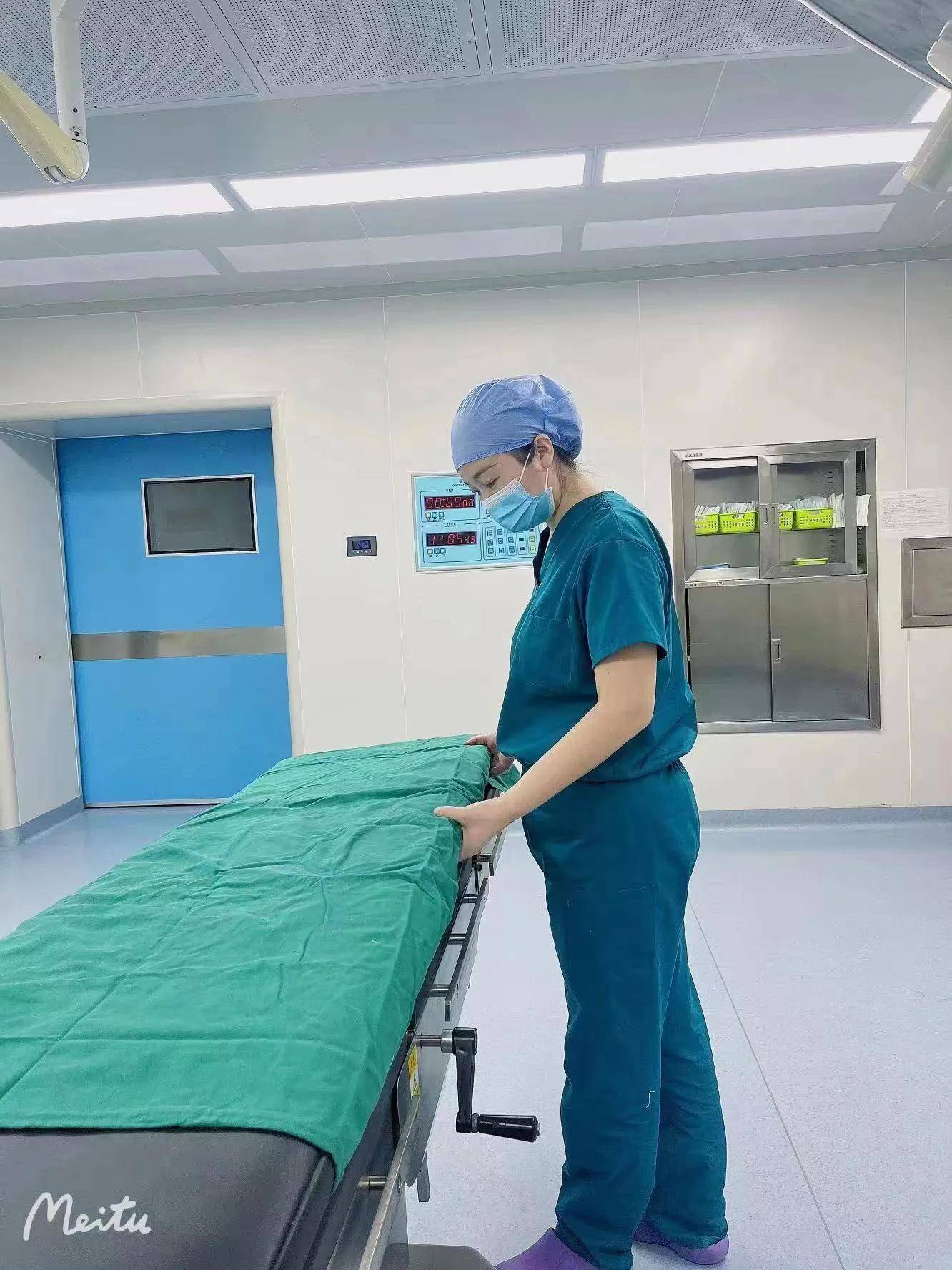 用心守护患者健康记渭南华仁医院手术室护士长范喜莲